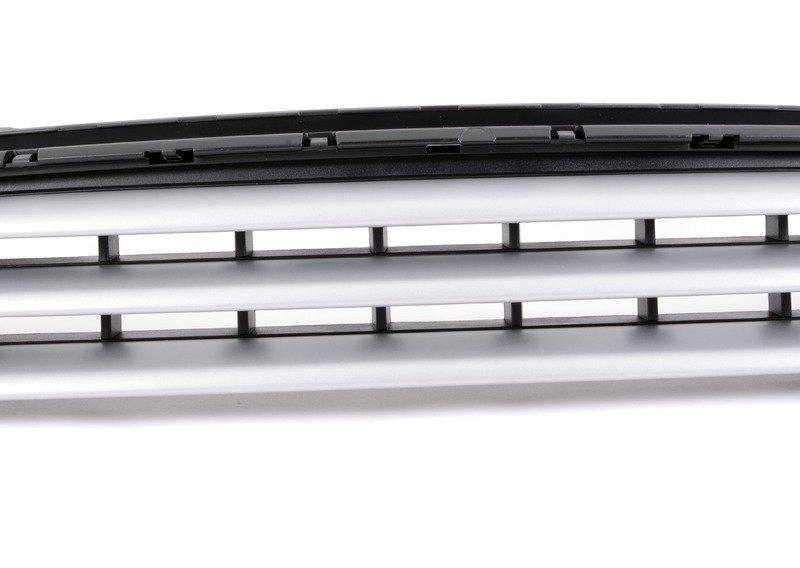 Декоративная решетка капота