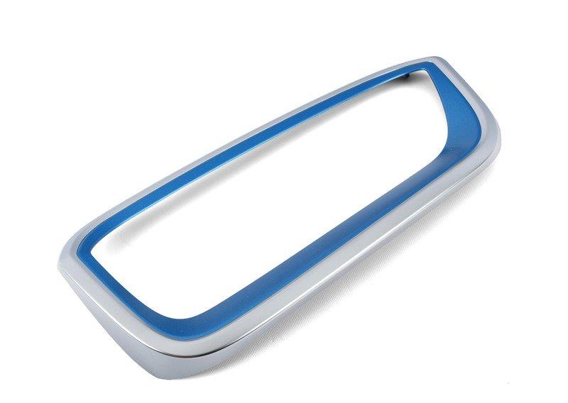 i3 ноздря левая голубая