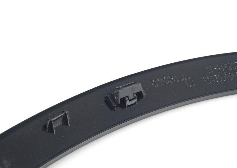 F57/F55/F56 Декоративная розетка фары правая (черная)