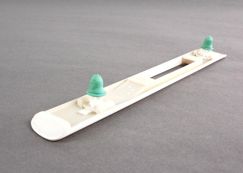 Защитная планка крыла загрунтован. П Пд