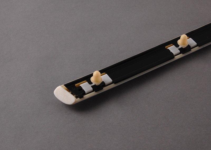 Защитная планка двери загрунтованная Л