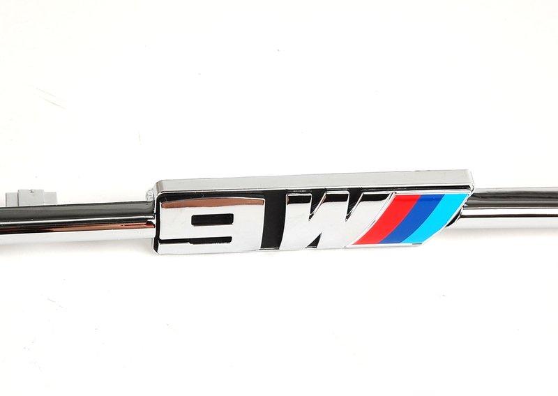 Декоративная решетка крыла Л Пд