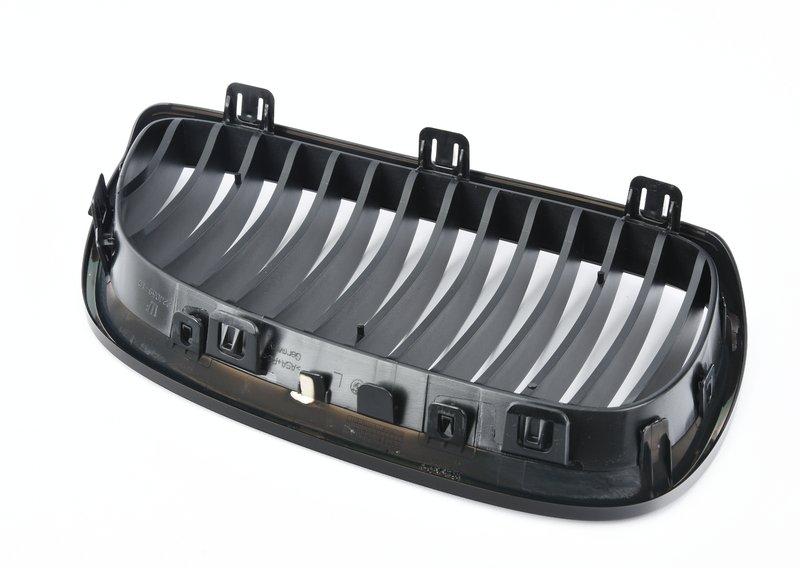 Декоративная решетка schwarzchrom Л