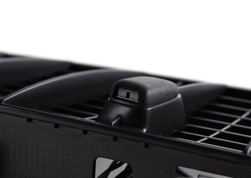 Декоративная решетка возд.впуск.сопла Л