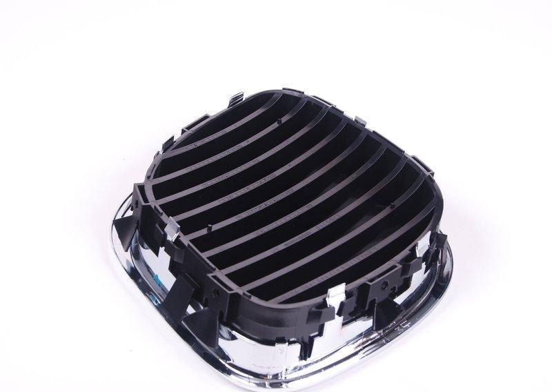 Передняя декор. решетка радиатора хром Л