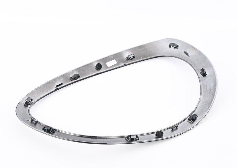 F60 рамка правой фары черная