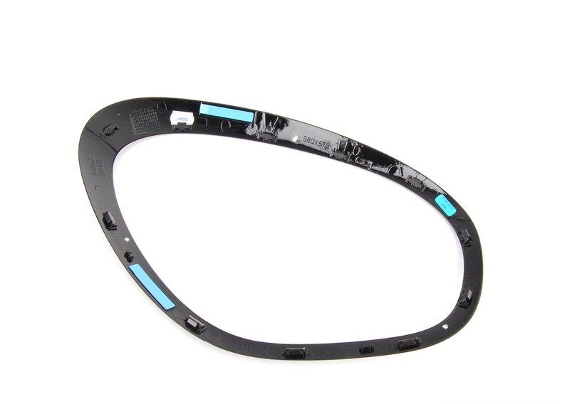 Декоративная розетка фары Л