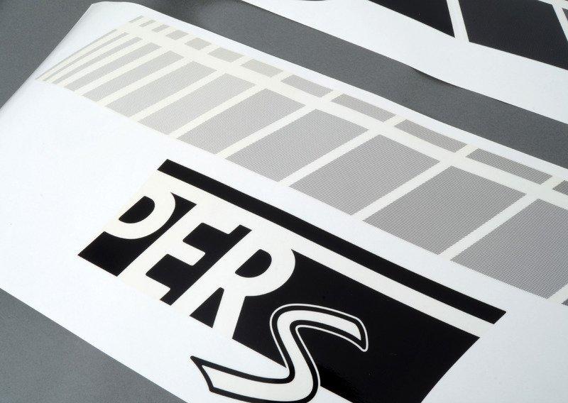 Боковые полосы, черные