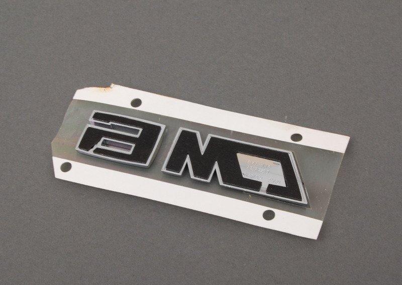 Эмблема наклеиваемая