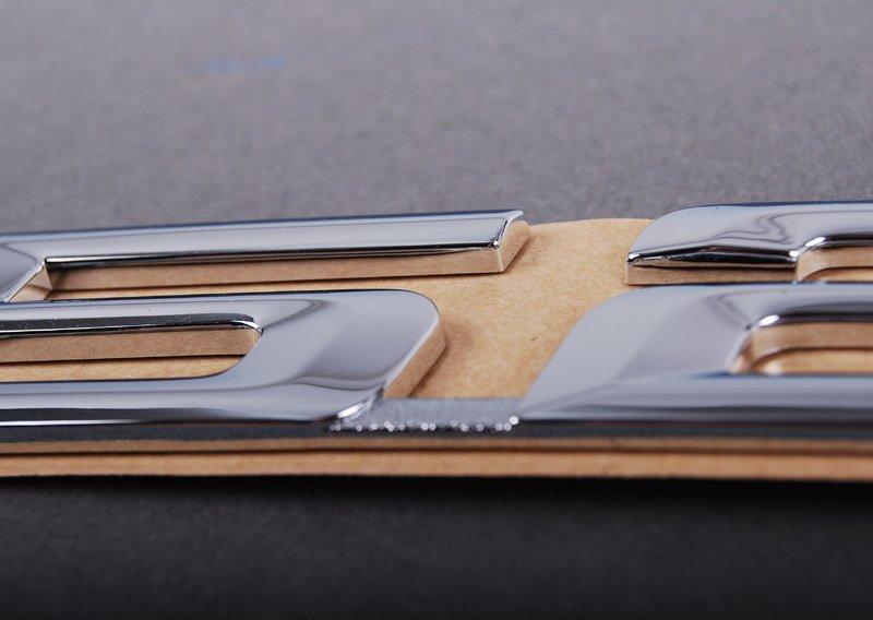 Эмблема наклеиваемая