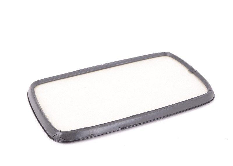 Стекло зеркала (сторона пассажира)