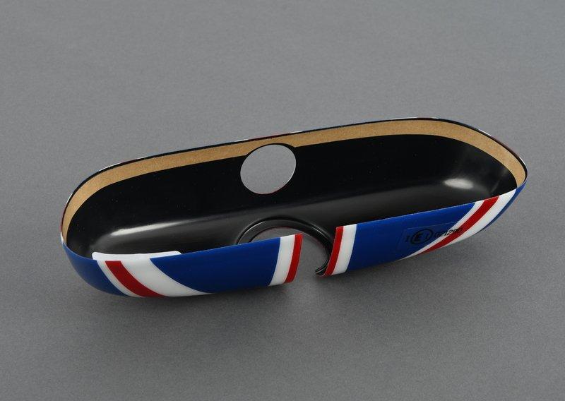 Крышка внутреннего зеркала