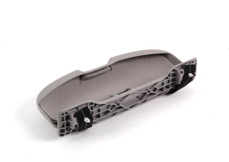 Очечник серый