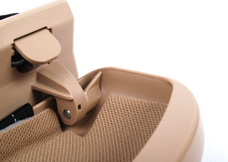 Очечник бежевый