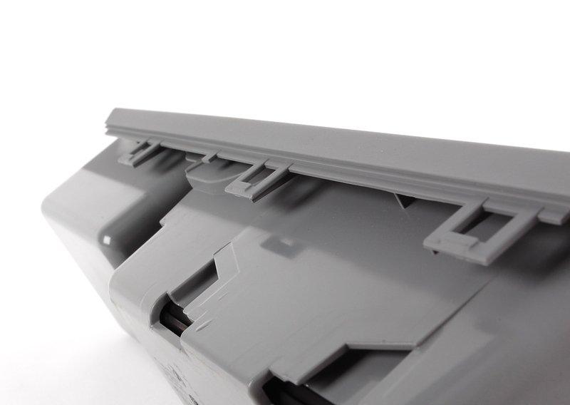 Вставка с крышкой солнцезащитной шторы