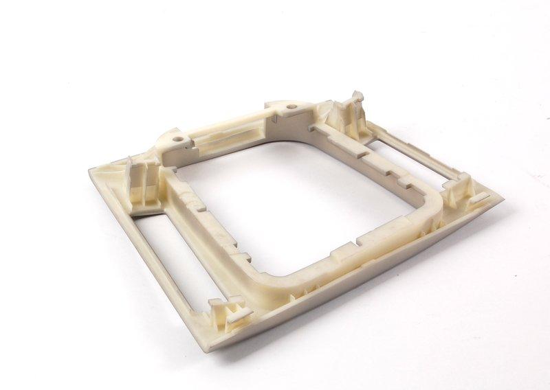 Днище отделения для мелких вещей