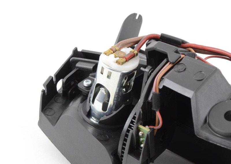 Функциональный кронштейн центр.консоли