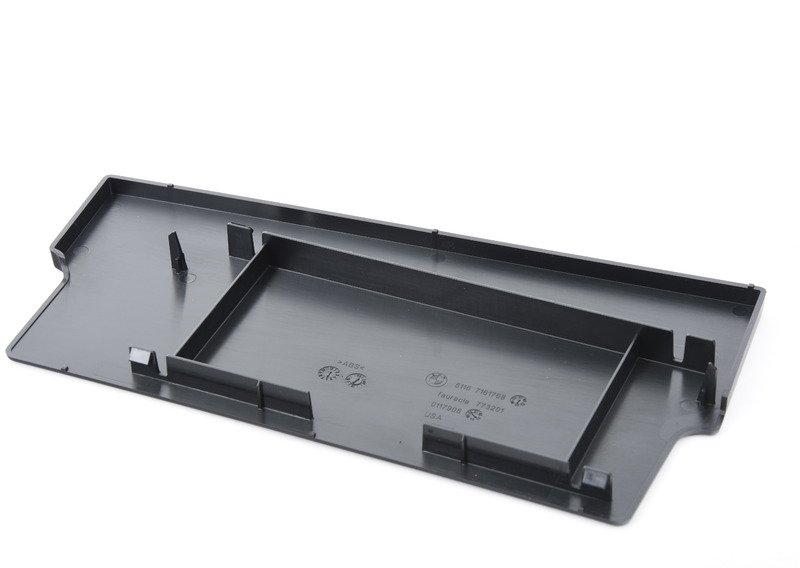 Задняя панель перчаточного ящика