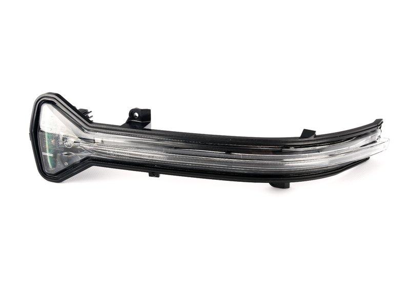 G30/G15/G11 поворотник зеркала левый