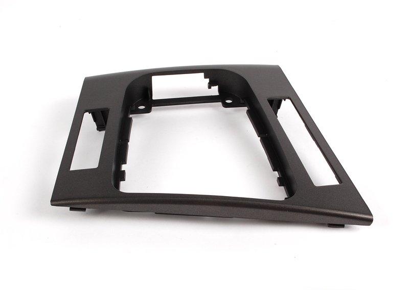 Днище отделения для мелких вещей титан