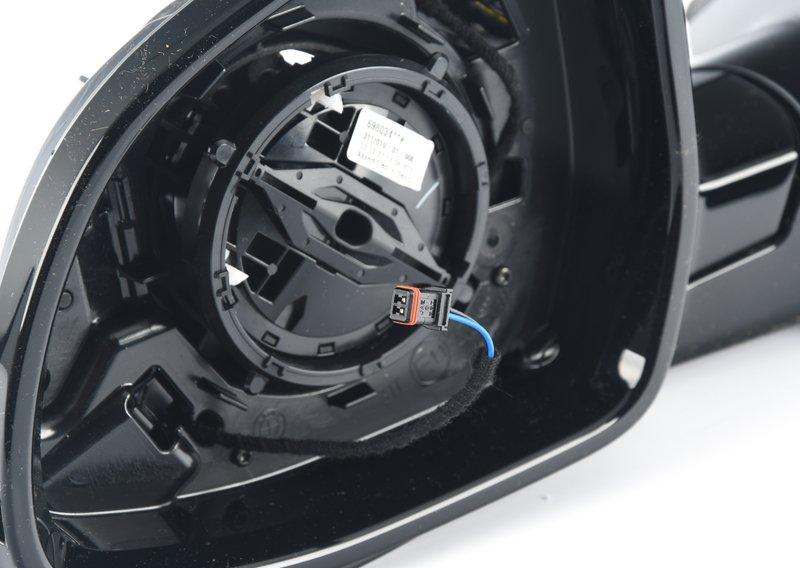 Наружное зеркало с обогревом с памятью Л