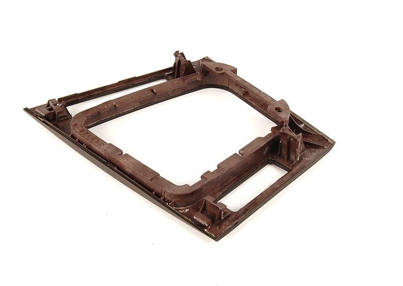 днище отделения для мелких вещей, дерево