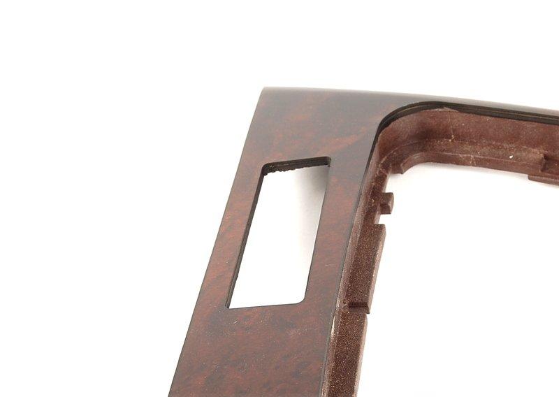 днище отделения для мелких вещей, дерево