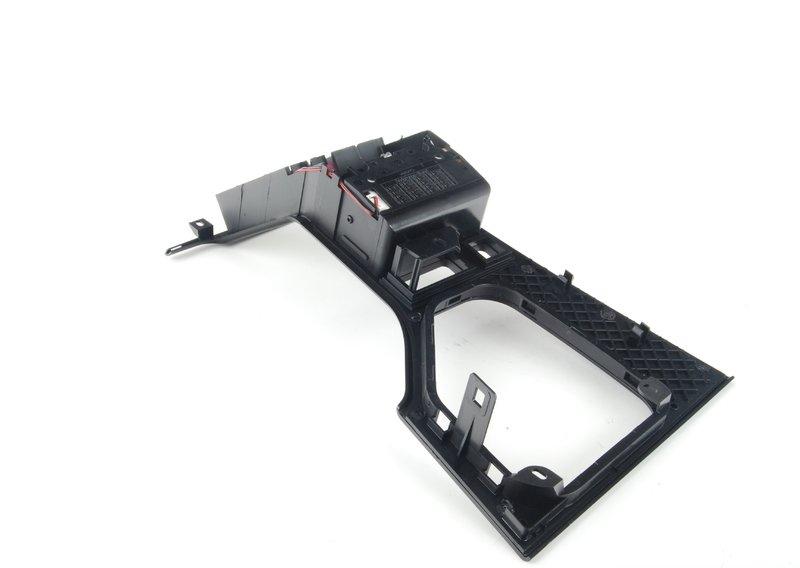 Вставка центральной консоли Ср