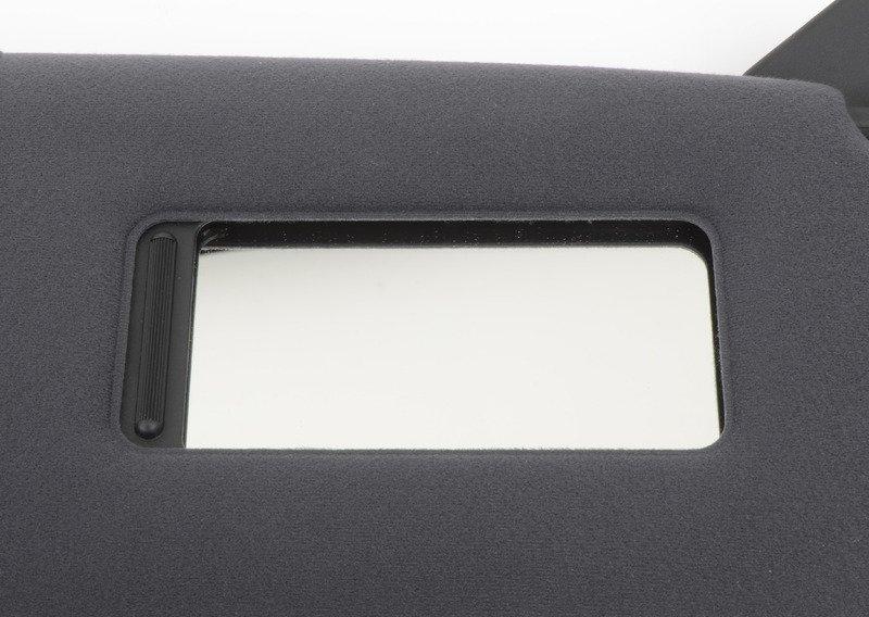 Солнцезащ.коз.с фонар.подсв.туал.зерк. П