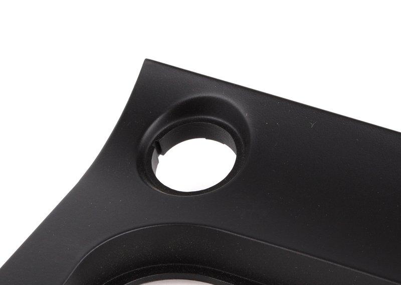 Накладка полки за задним сиденьем