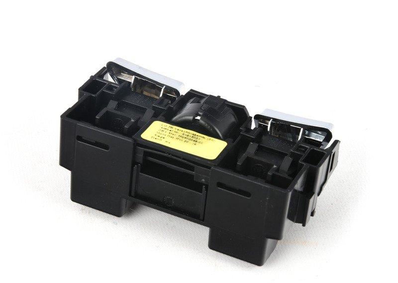 Запорный механизм подлокотника