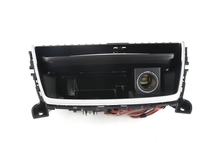 Отд.для мелких вещей в центр.консоли Пд