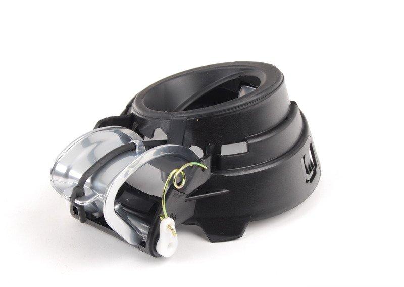 Петля лючка топливного бака