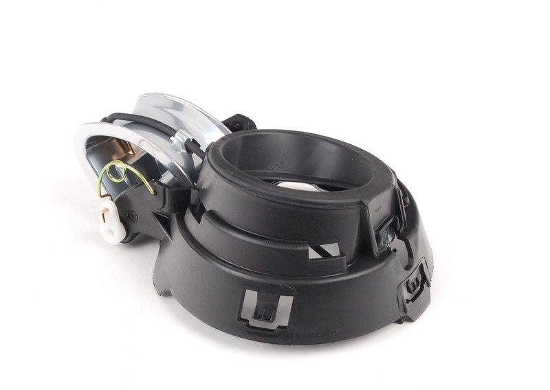 Петля лючка топливного бака