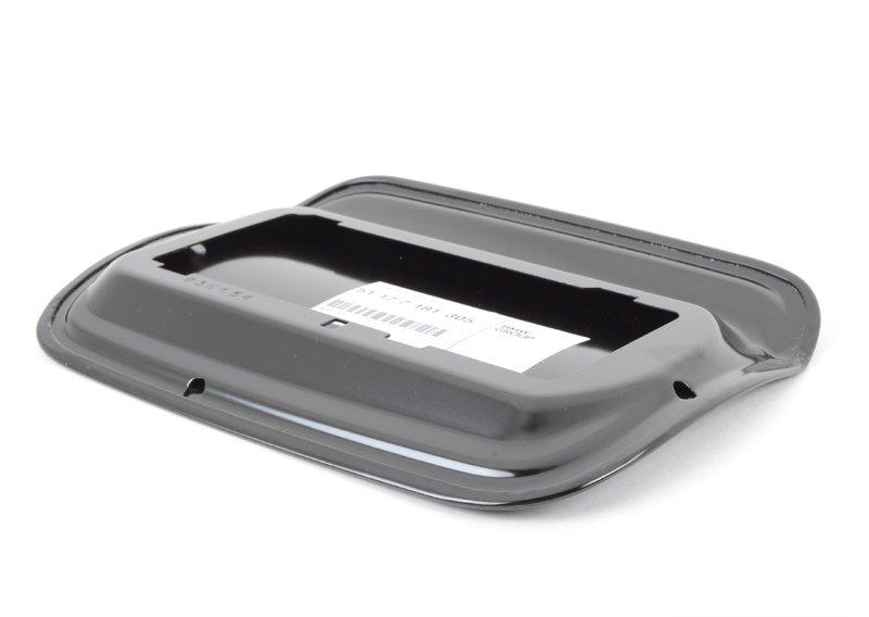 Заслонка заливного отверстия загрунтов.