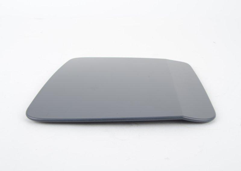 Крышка разъема для зарядки загрунтов.