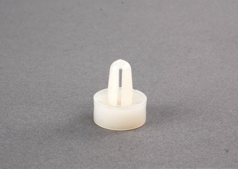 Вставная гайка