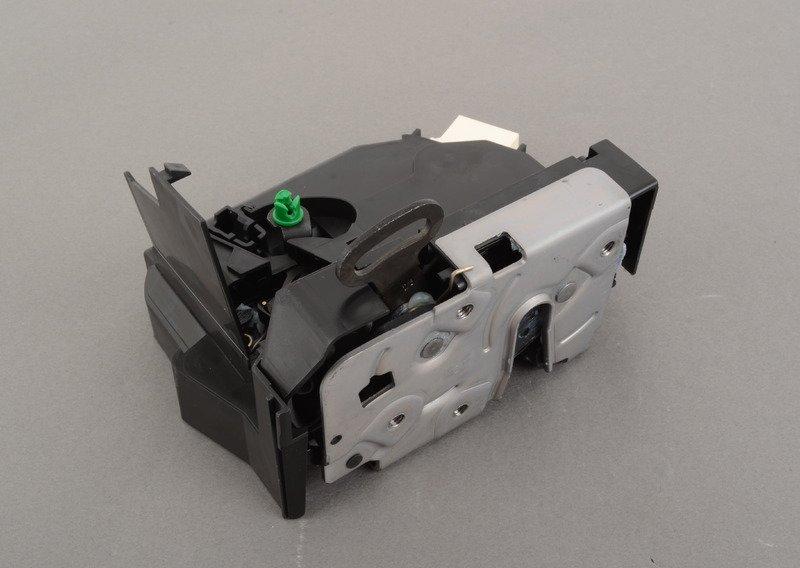 Замок с поворотной защелкой П