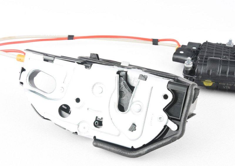 F06 доводчик правый