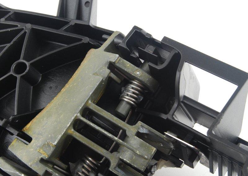 Опора наружной ручки двери П