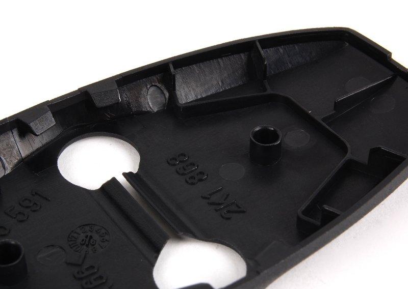 Накладка скобы замка заднего стекла