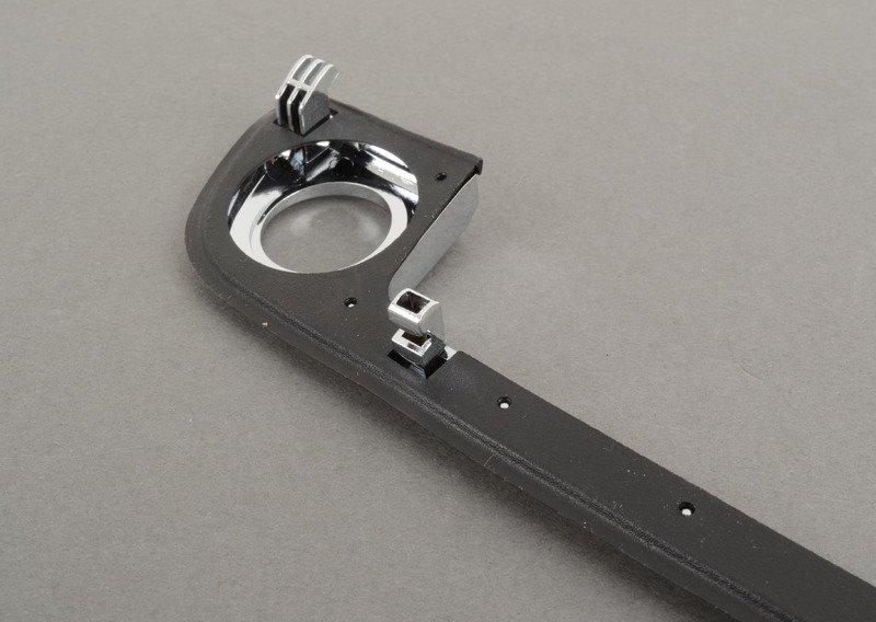 Накладка правая