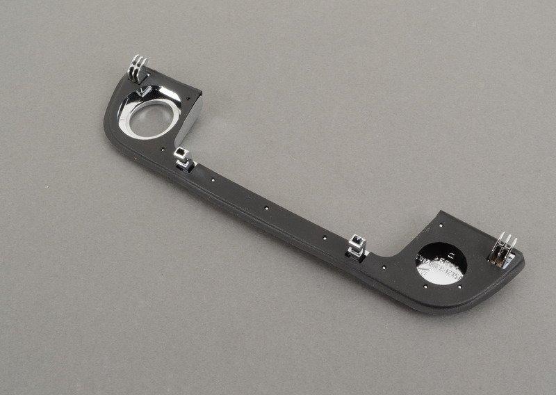 Накладка правая