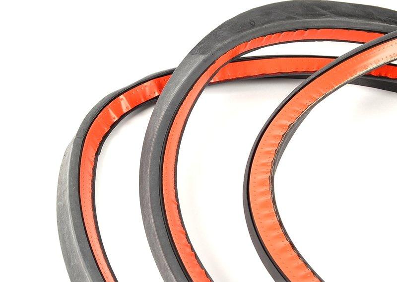 Уплотнитель двери П Пд