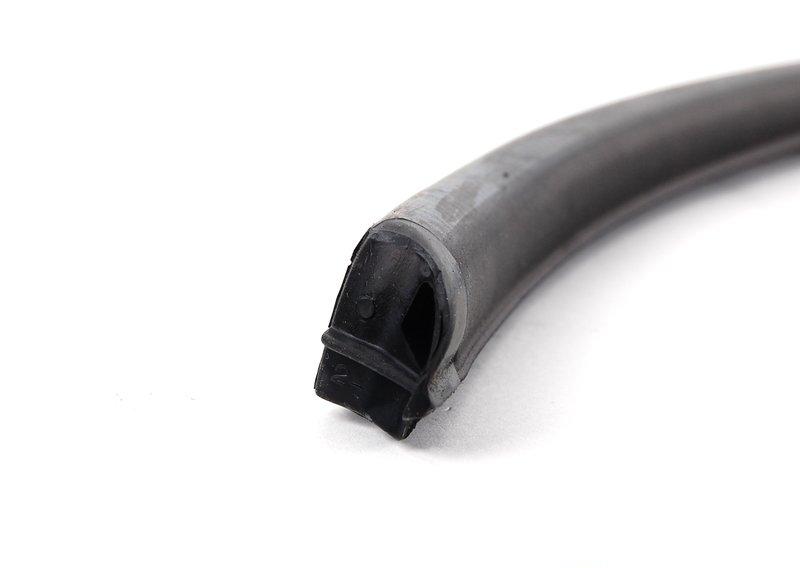 Уплотнитель стыка двери и центр.стойки П