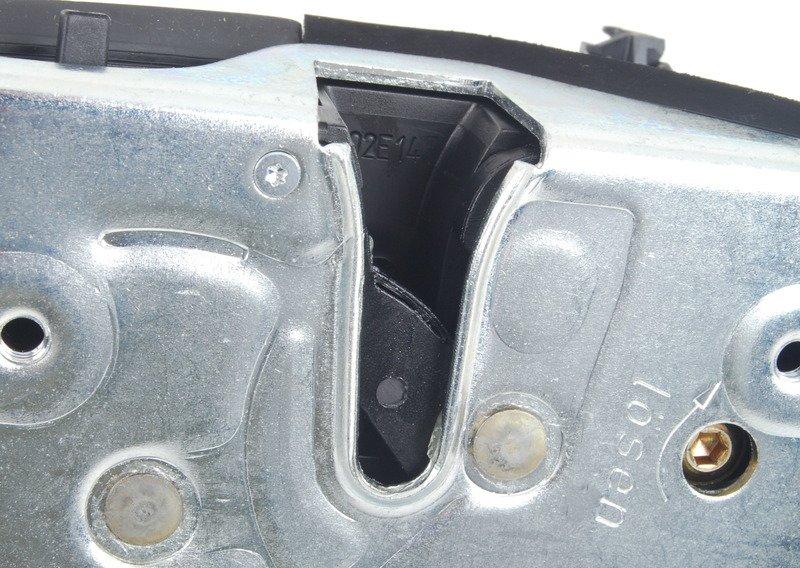 Замок с повор.защелкой с сервоприводом П