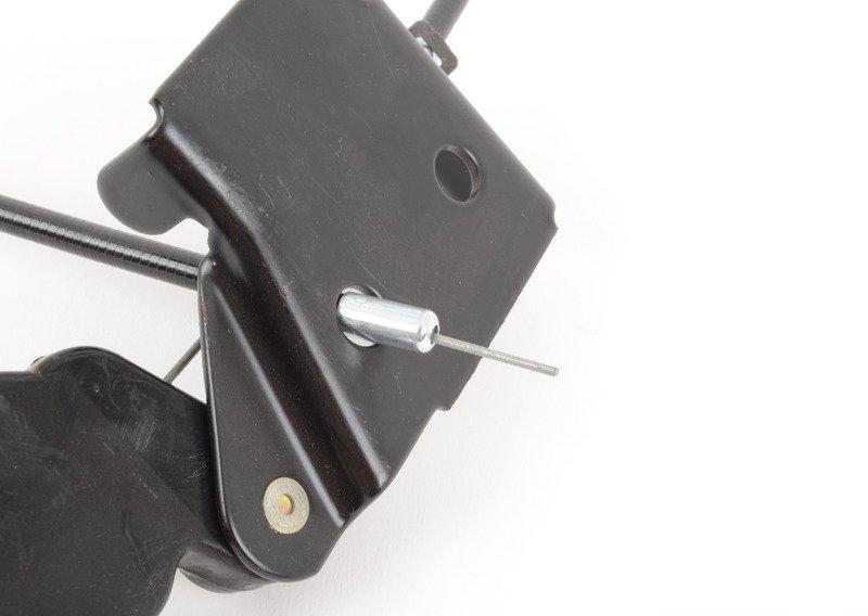 Привод капота