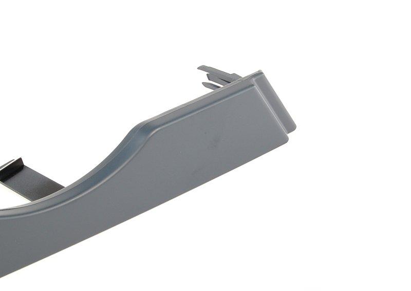 Запорный механизм капота