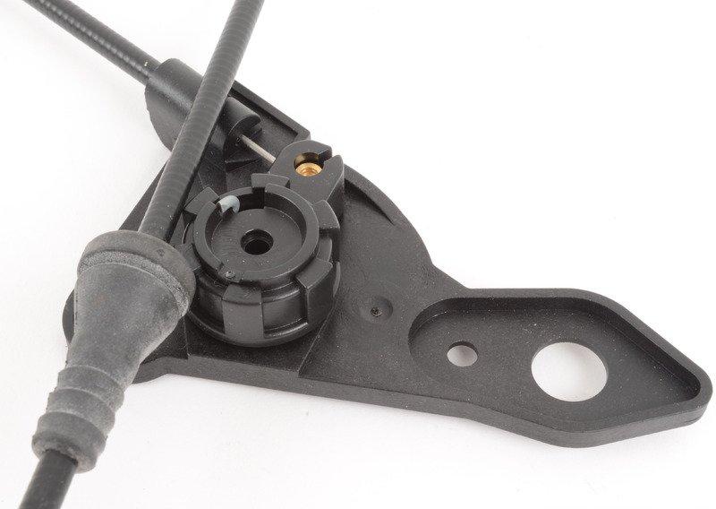 Привод капота