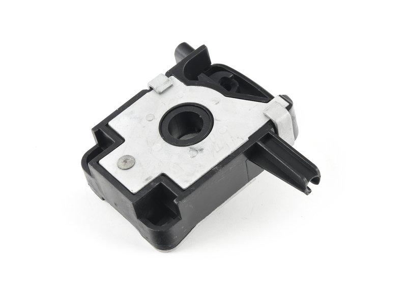 Механизм замка капота, нижняя часть П